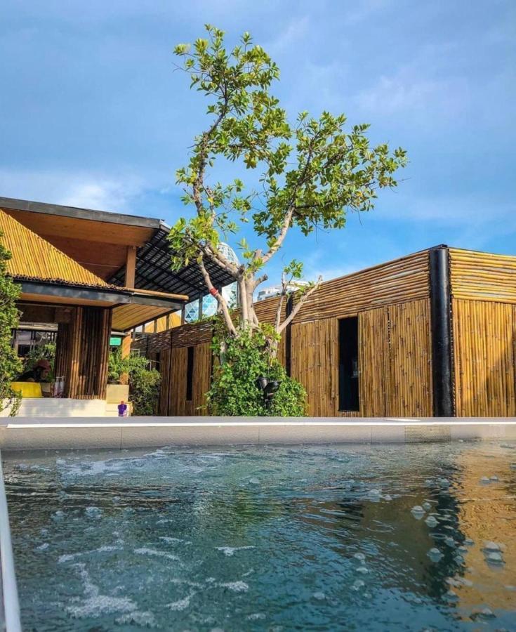 Blu Cabin Ari Stylish Gay Poshtel Bangkok Ngoại thất bức ảnh