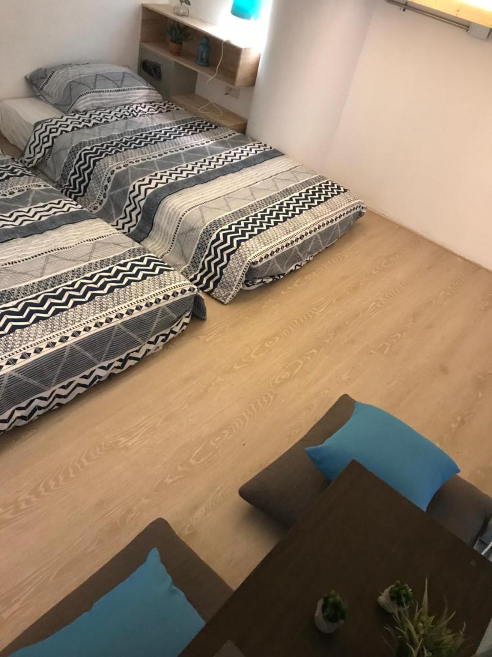 Blu Cabin Ari Stylish Gay Poshtel Bangkok Ngoại thất bức ảnh